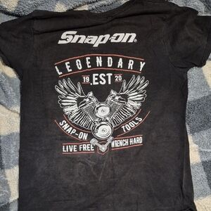 Snap-on Black Graphic T-Shirt